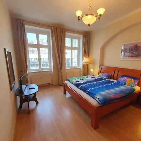 69m2 Na Trzni Kolonade Apartment *